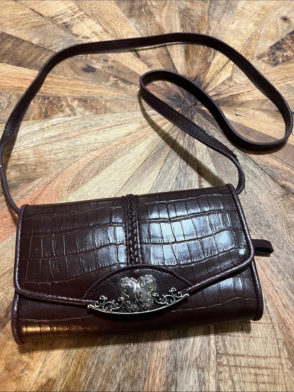 Bueno Women's Dark Brown Croc-Embossed Crossbody Bag Silver Butterfly Accent